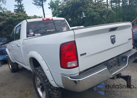 2018 Ram 2500 Slt 4X4 6'4 Box z USA, uszkodzony, nr VIN 3C6UR5DL4JG277571
